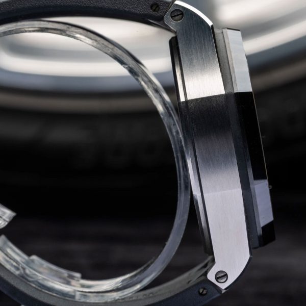 Audemars Piguet Royal Oak Offshore Chronograph “Panda” 26400SO.OO.A002CA.01 - Image 3